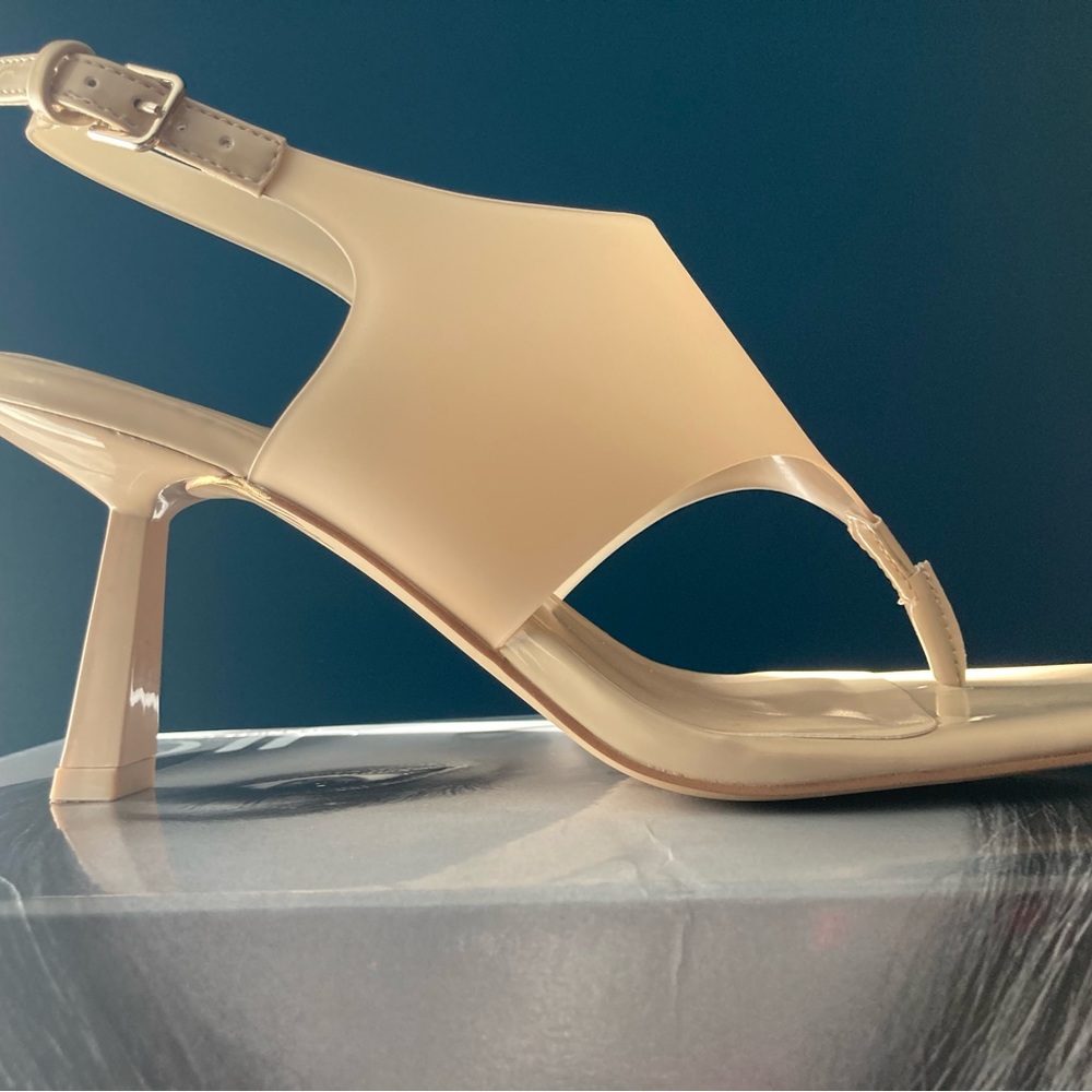 JLO JENNIFER LOPEZ VALLOR SANDAL